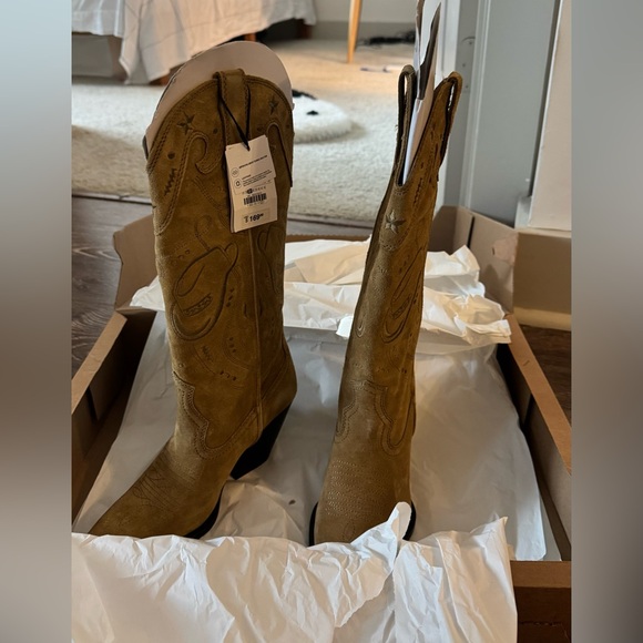 Zara Embroidered Suede boots Tan Heeled Western boots - Picture 4 of 6